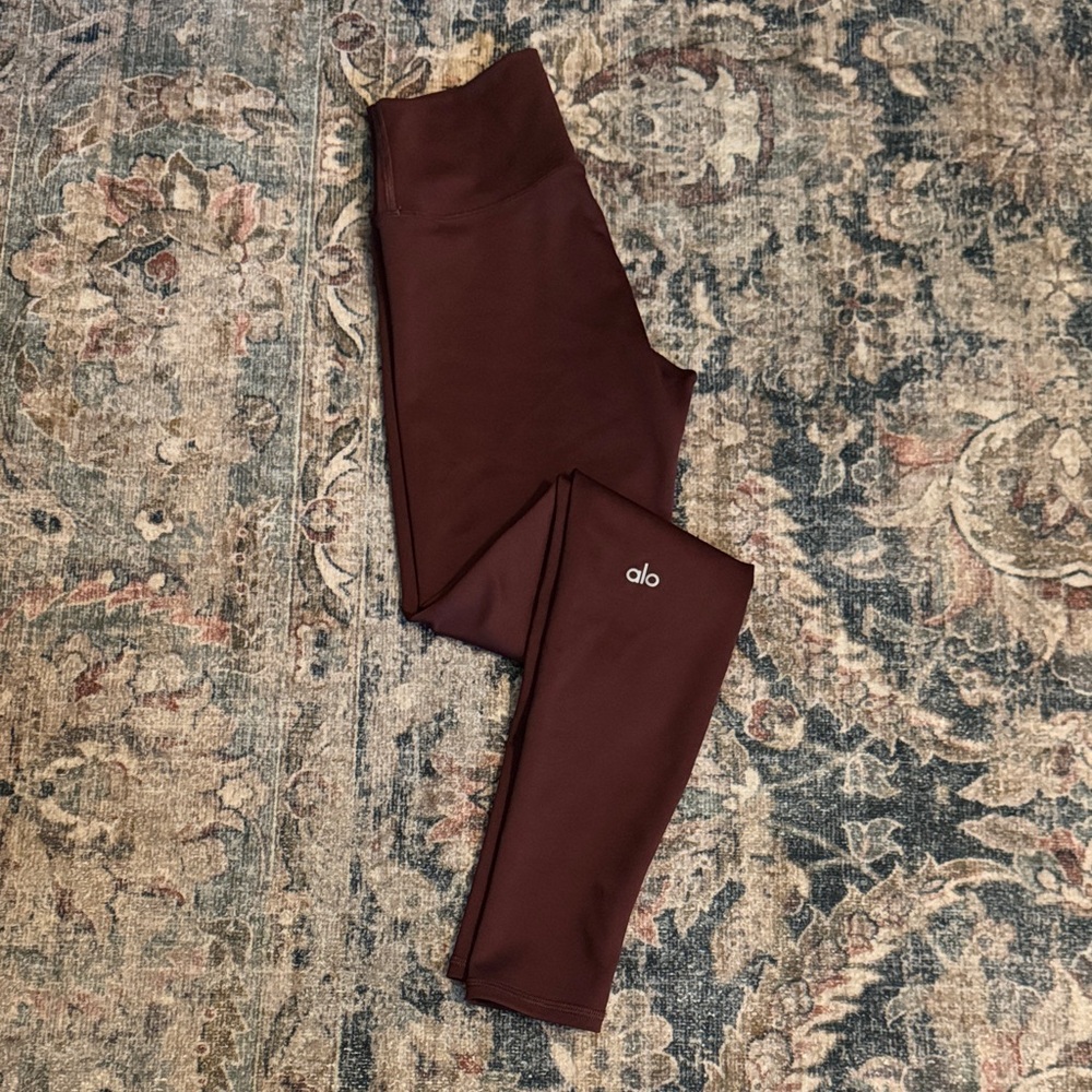 ALO Yoga High-Waisted Maroon Leggings